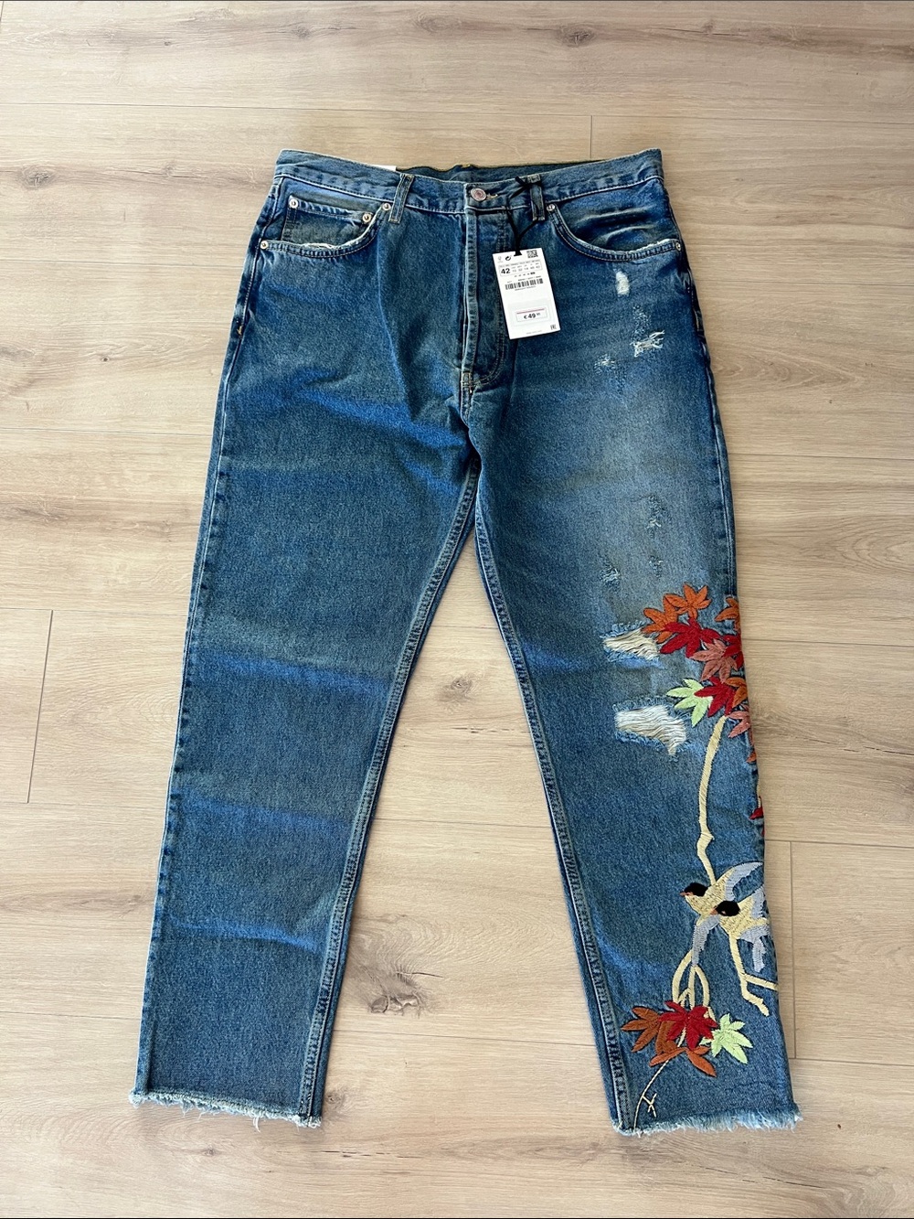Zara Blue Denim Ankle Jeans with Floral EmbroideryNWT